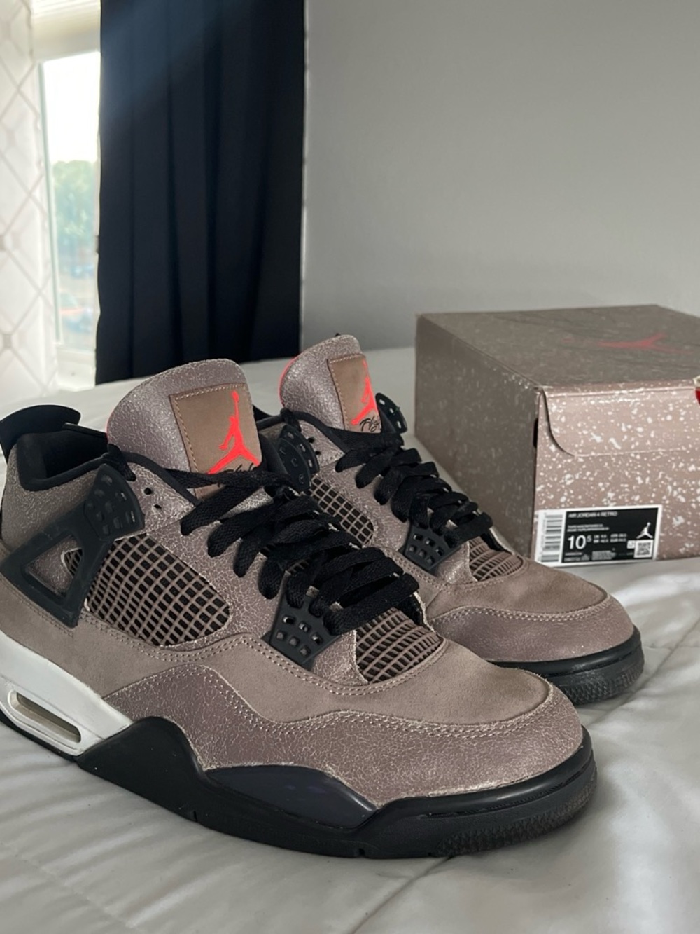 Jordan 4 Taupe Haze Sz 10.5